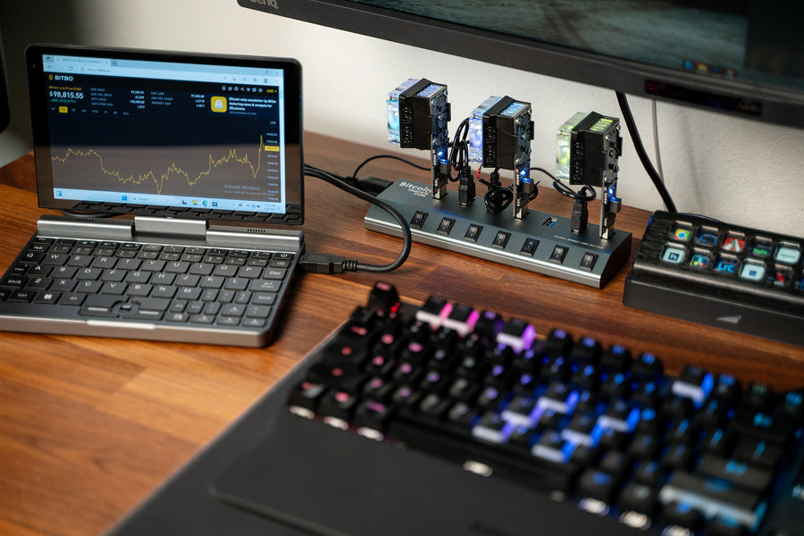 Bitcoin Merch® Easy Miner Laptop
